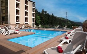 Best Western Paradise Hotel Dilijan 4*